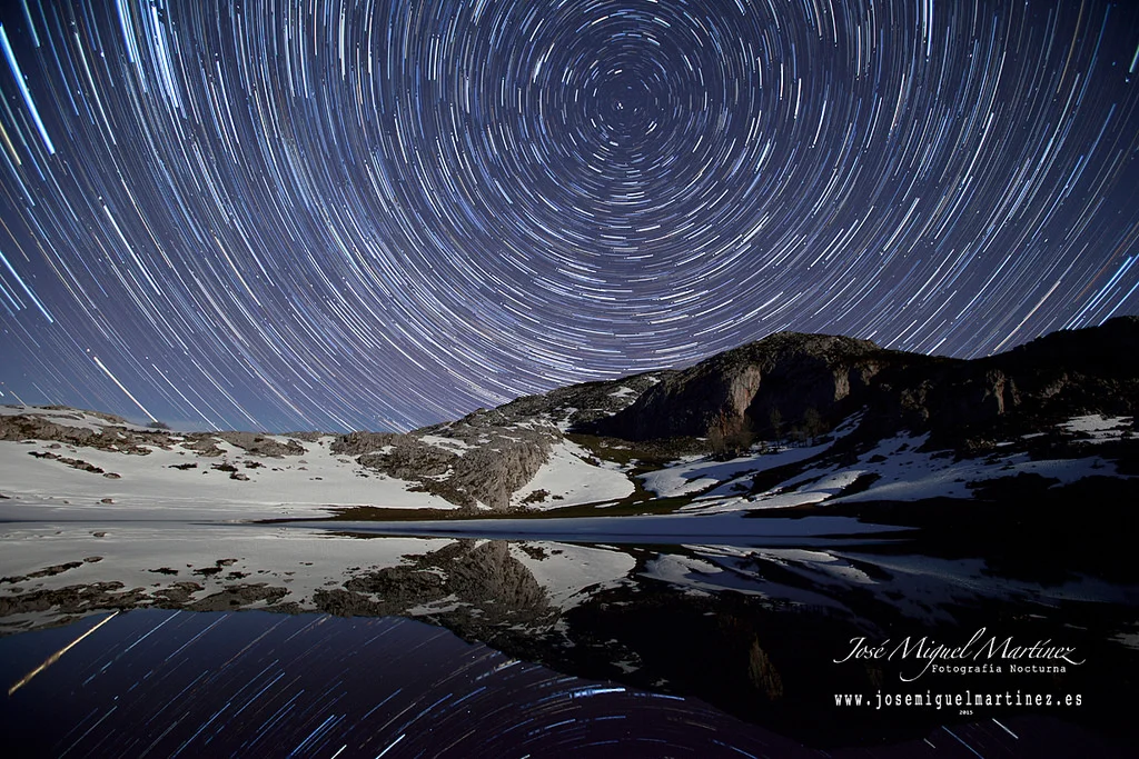 circumpolar en el tercer lago de covadonga el lago del bricial
