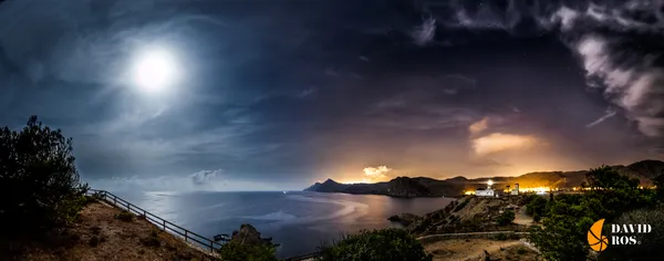 faros en la noche