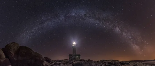 faro de punta nariga, fotografía nocturna en Malpica de Bergantiños
