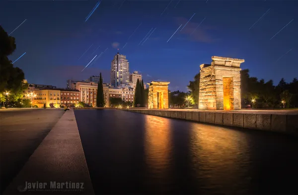 startrails templo de debod