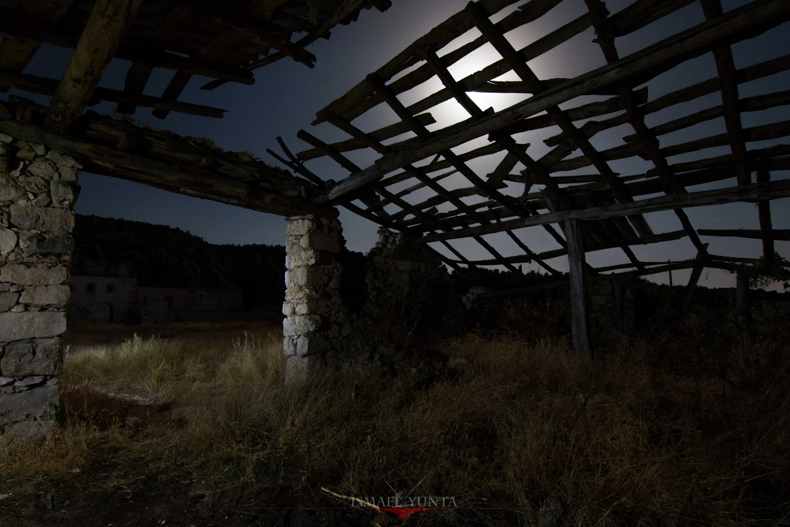 pueblo entero en ruinas san miguel de neguera