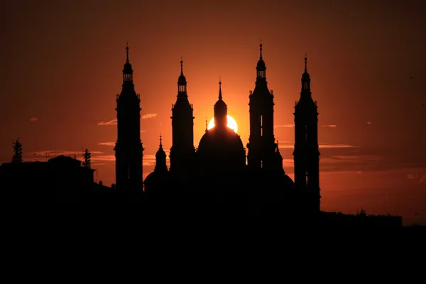 contraluz el pilar, fotografía nocturna en Zaragoza