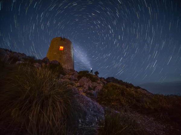 startrail atalaya de albercutx
