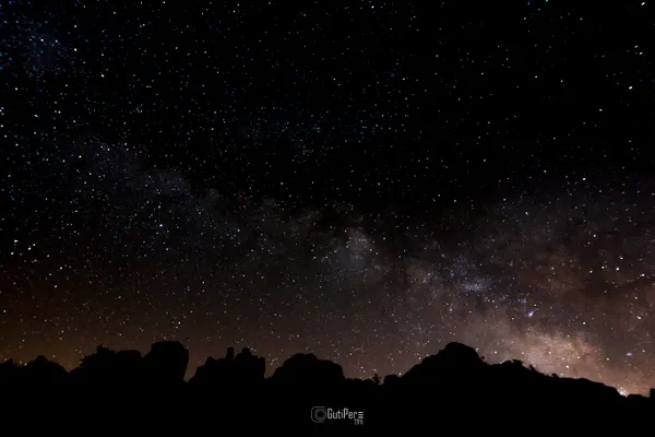 cerro del hierro, fotografía nocturna en San Nicolás del Puerto