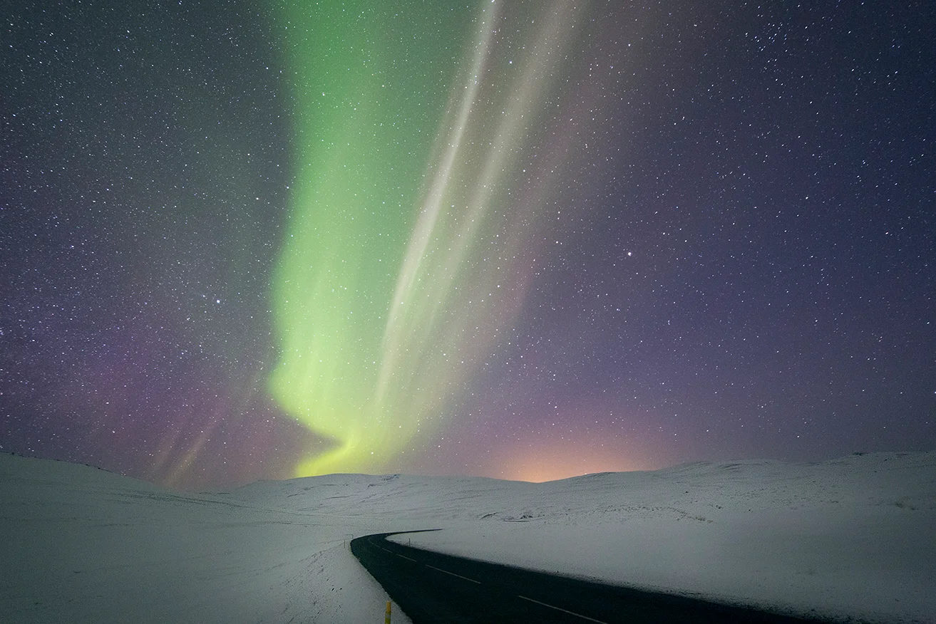 auroras sobre nieve