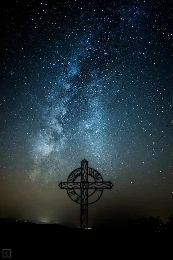 monasterio de tentuda, fotografía nocturna en Calera de León