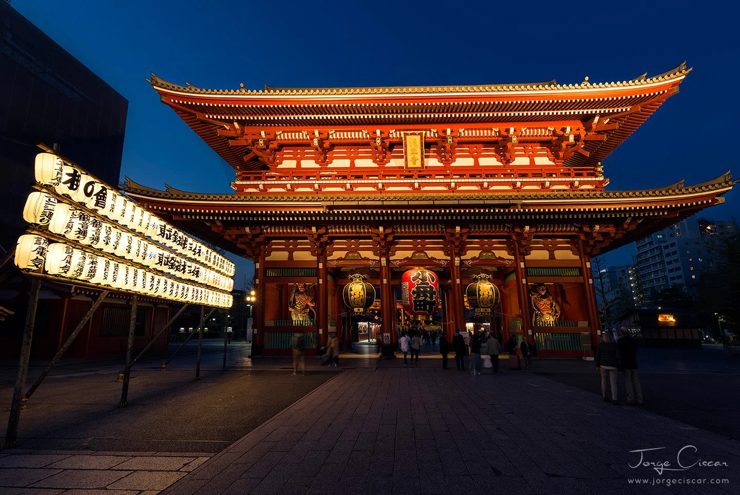 hozomon door