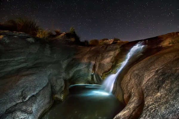 cascada en camino altas cumbres, fotografía nocturna en Santa María